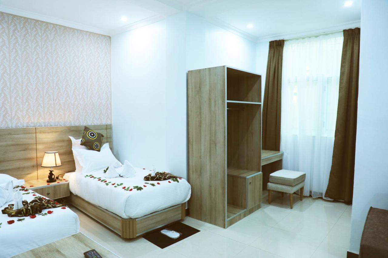Riverland Hotel Μπαχρ-Νταρ Εξωτερικό φωτογραφία