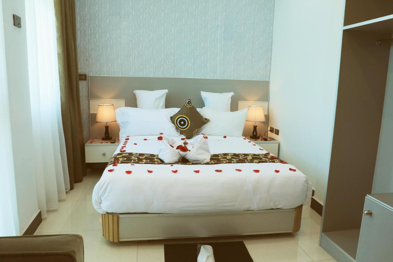 Riverland Hotel Μπαχρ-Νταρ Εξωτερικό φωτογραφία